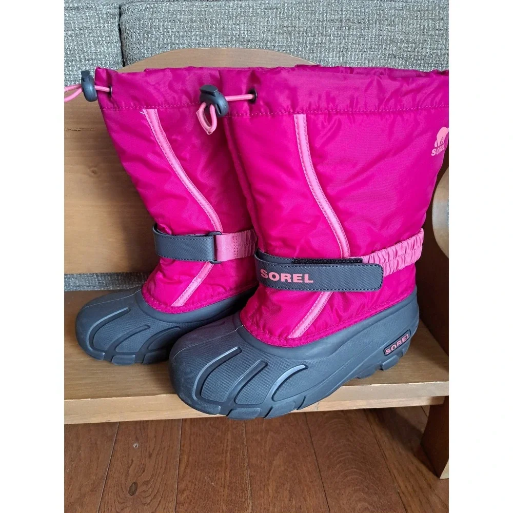 Sorel Kids Pink Waterproof Insulated Snow Boots Size 4 Girls Youth Winter